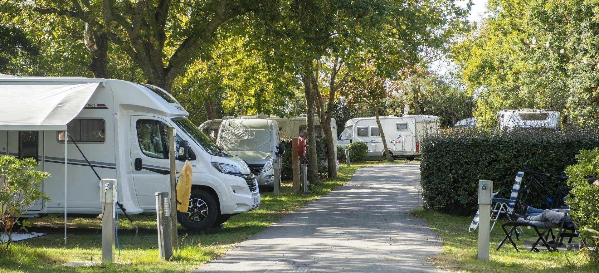 ᐃ LES REMPARTS ** - camping st martin emplacement traditionnel